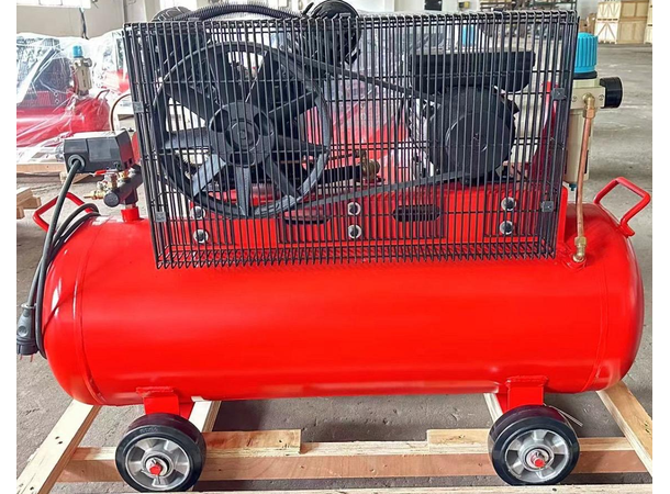 3HK Stempelkompressor, 230V 100l tank Med reimdrift, hjul, 2,2kw støpejern 