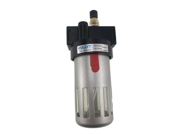 Oljesmører, 1/2" max 10 bar Med plastbeskytter rundt oljereservoir