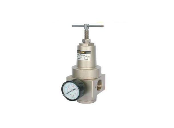 Regulator, 3/8" 0-16 bar med manometer